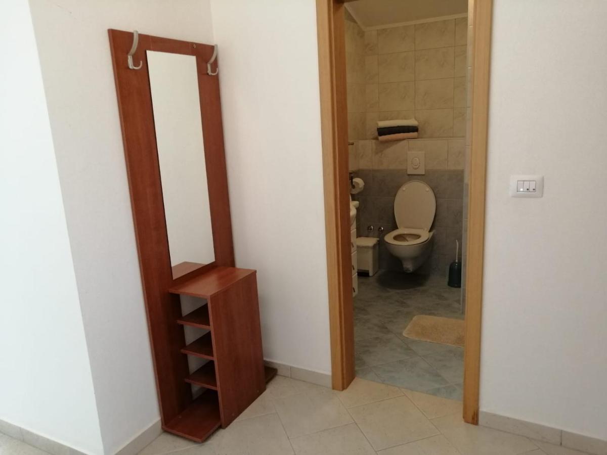 Apartments Ruzmarin Vrsi Luaran gambar