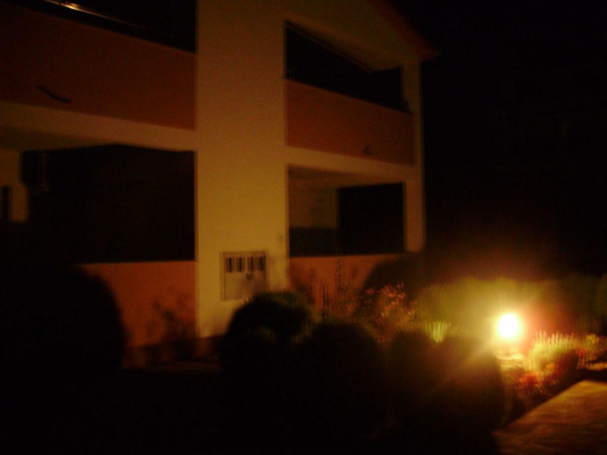 Apartments Ruzmarin Vrsi Luaran gambar