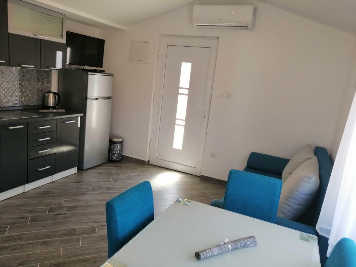 Apartments Ruzmarin Vrsi Luaran gambar